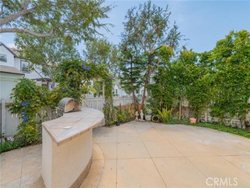 46 Middlebury , Irvine, CA