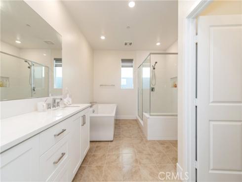 200 Zawn , Irvine, CA