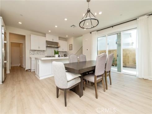200 Zawn , Irvine, CA