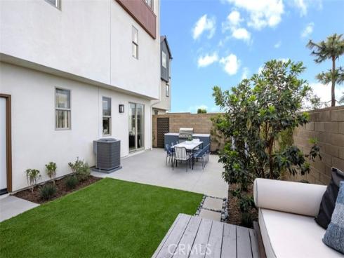 221 Mercury , Irvine, CA