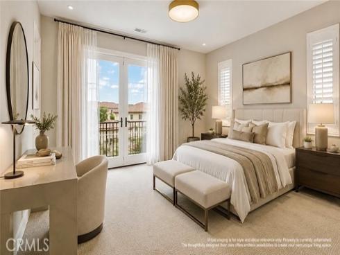 128 Roscomare , Irvine, CA
