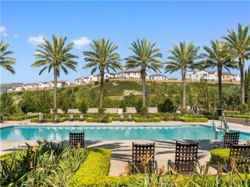106 Glydon , Irvine, CA