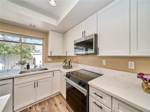 24 Atherton , Irvine, CA