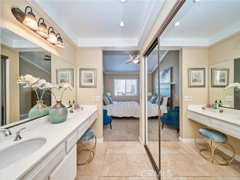 24 Atherton , Irvine, CA
