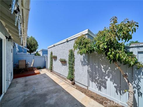 24 Atherton , Irvine, CA