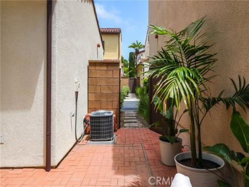 46 Arborside , Irvine, CA
