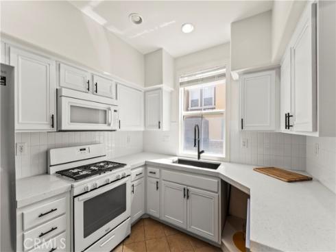 607  Terra Bella  , Irvine, CA