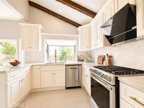 10  Delaware  , Irvine, CA