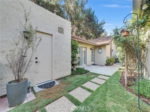 146  Orchard  , Irvine, CA