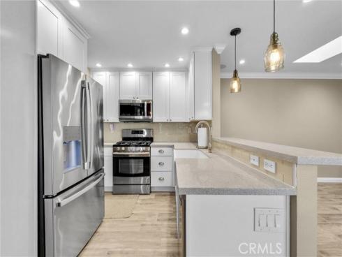 146  Orchard  , Irvine, CA