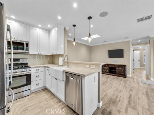 146  Orchard  , Irvine, CA