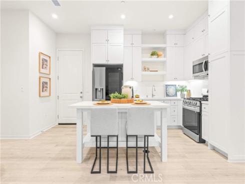 143 Coastal Gdn , Irvine, CA