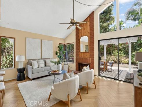 21 Glorieta , Irvine, CA