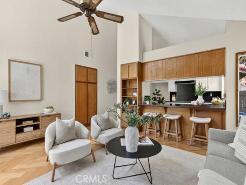 21 Glorieta , Irvine, CA