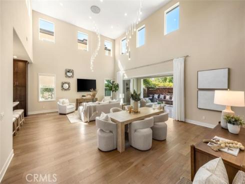 88  Iluna  , Irvine, CA