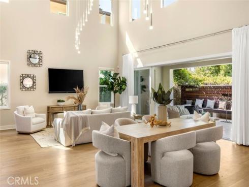 88  Iluna  , Irvine, CA
