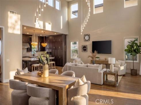 88  Iluna  , Irvine, CA
