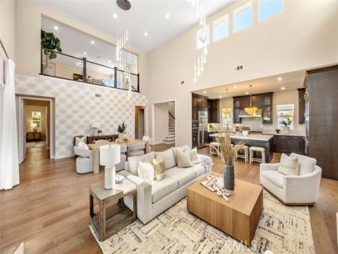 88  Iluna  , Irvine, CA