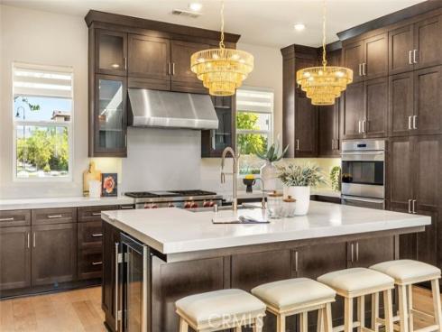 88  Iluna  , Irvine, CA