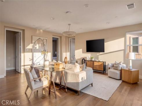 88  Iluna  , Irvine, CA