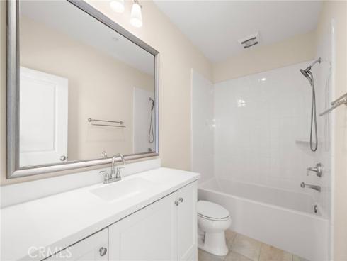 110  Mighty Oak  , Irvine, CA