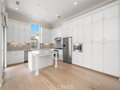 110  Mighty Oak  , Irvine, CA