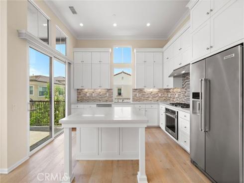 110  Mighty Oak  , Irvine, CA