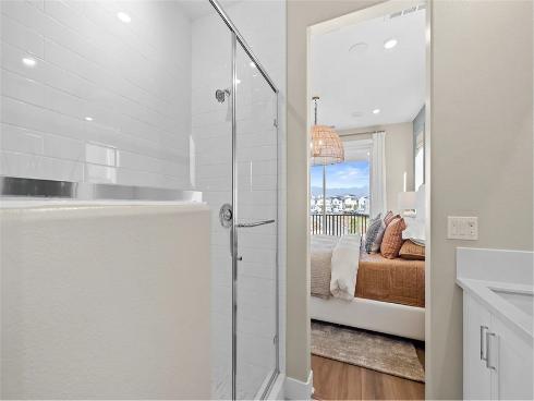721  Sonia  , Irvine, CA