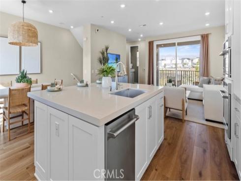 721  Sonia  , Irvine, CA