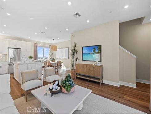 721  Sonia  , Irvine, CA