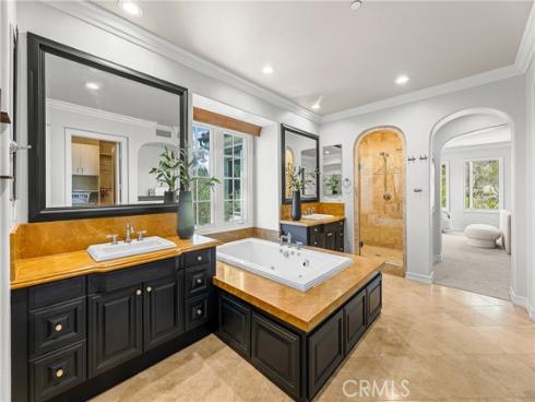 28 Blue Summit , Irvine, CA