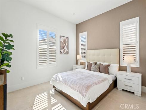 57  Suede  , Irvine, CA