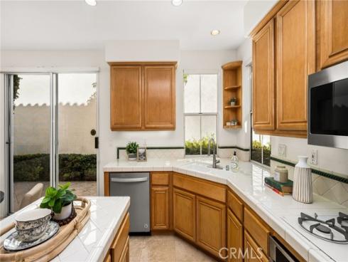 37 Del Cambrea , Irvine, CA