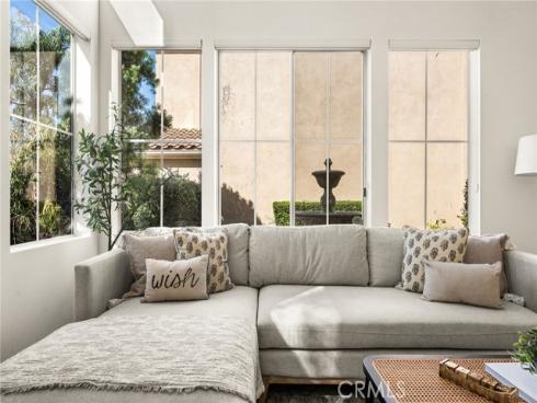 37 Del Cambrea , Irvine, CA