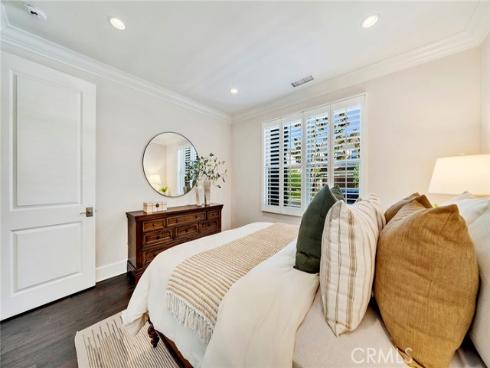 57 Cortland , Irvine, CA
