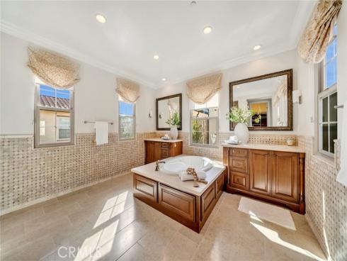 57 Cortland , Irvine, CA