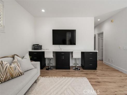 41  Carpenteria  , Irvine, CA