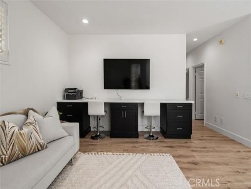 41  Carpenteria  , Irvine, CA