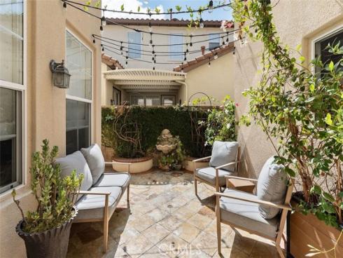 41  Carpenteria  , Irvine, CA