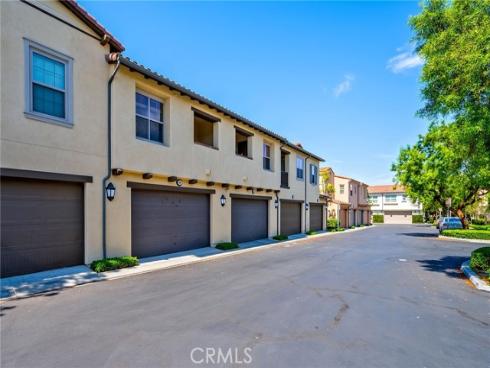 45 Iceberg Rose , Irvine, CA