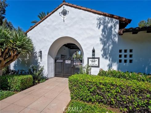 45 Iceberg Rose , Irvine, CA