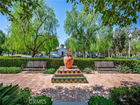 45 Iceberg Rose , Irvine, CA