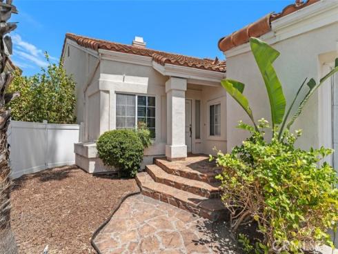 7 Del Perlatto , Irvine, CA