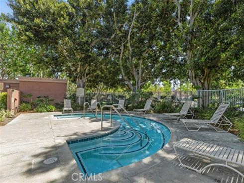 7 Del Perlatto , Irvine, CA