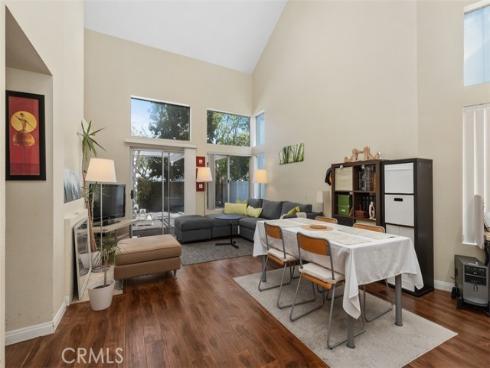 7 Del Perlatto , Irvine, CA