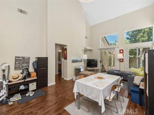7 Del Perlatto , Irvine, CA