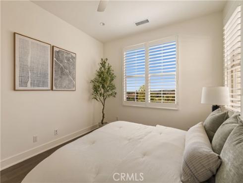 137  Trumpet Flower  , Irvine, CA