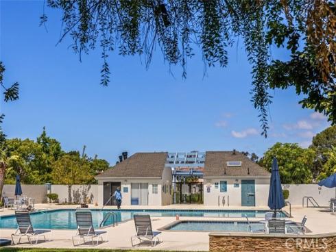 63  Seton  , Irvine, CA