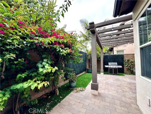 31  Shellbark  , Irvine, CA