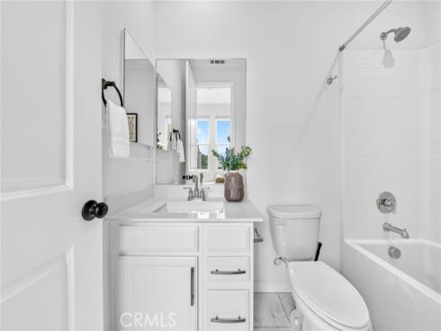 126  Keeper  , Irvine, CA
